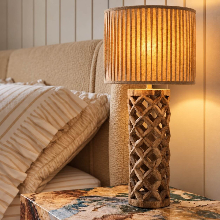 ADANI Savannah Wooden Table Lamp, Pleated Shade, 85 cm | Salon LED
