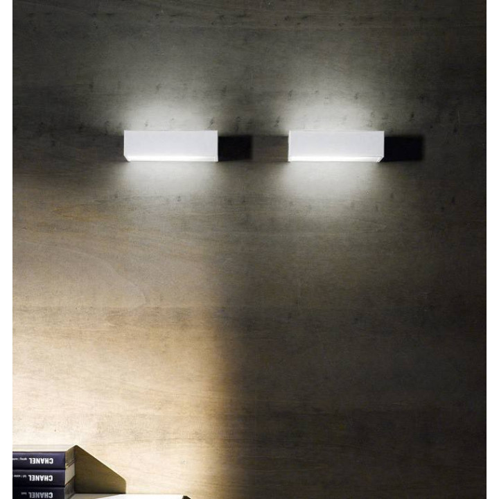 LINEA LIGHT BOX W2 8255/6/7/8 kinkiet LED 14cm-92cm g&oacute;ra/d&oacute;ł 5 kolor&oacute;w