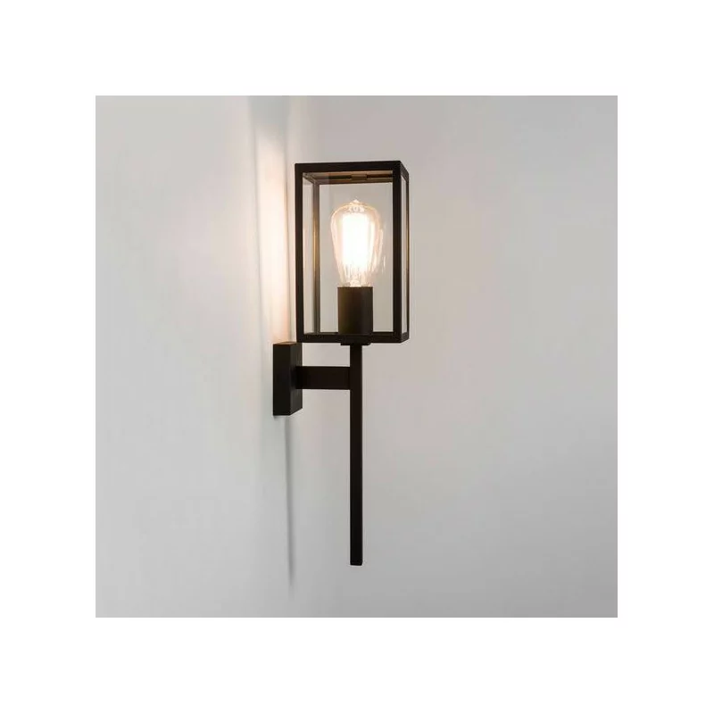 ASTRO COACH 130 is an outdoor wall lamp stylized to look old