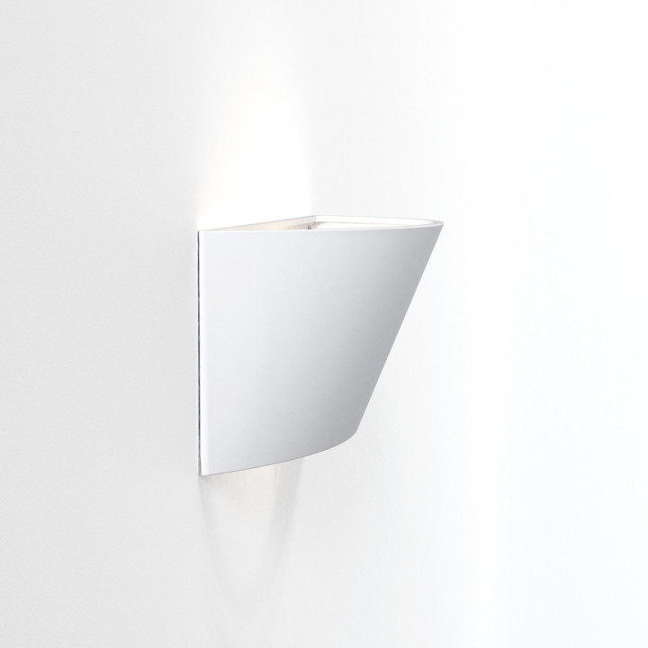 Astro PARALLET ceramic wall sconce with a modern shape