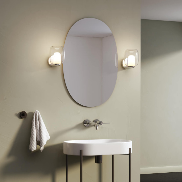Astro Aquina Wall black/chrome wall lamp ideal for mirror lighting