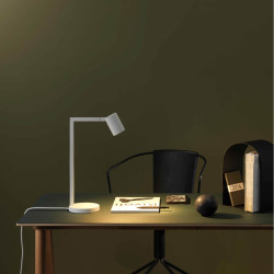 Astro ASCOLI DESK lampka stołowa lub biurkowa z okrągłą podstawą