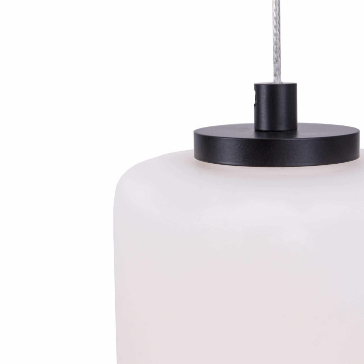 MAXLIGHT P0468 LAMPA WISZĄCA AKIKO LED składa się z trzech kloszy 23W