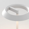 Astro Halo Portable to elegancka lampa stołowa, dostępna w 3 kolorach
