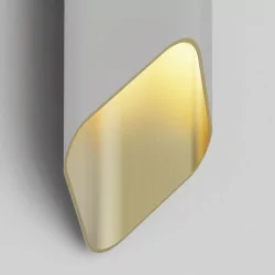 ASTRO Ako 600 adds a luxurious accent to the walls, light color: 2700K