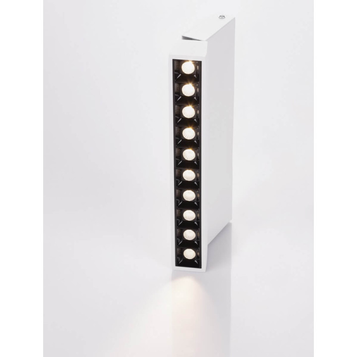 LUCES BACARDI is a black or white ceiling lamp IP20, beam angle 30&deg;