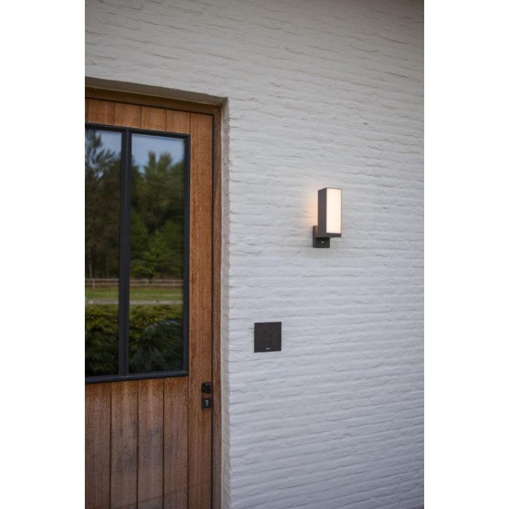 LUTEC CUBA modern LED wall lamp 1000lm with motion sensor