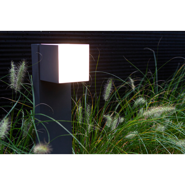 Lutec CUBA supek with adjustable head and grounding socket