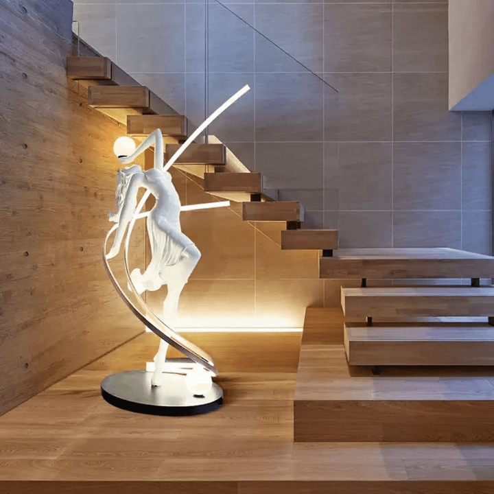 ADANI DANCING GIRL lampa podłogowa figuralna, styl nordycki