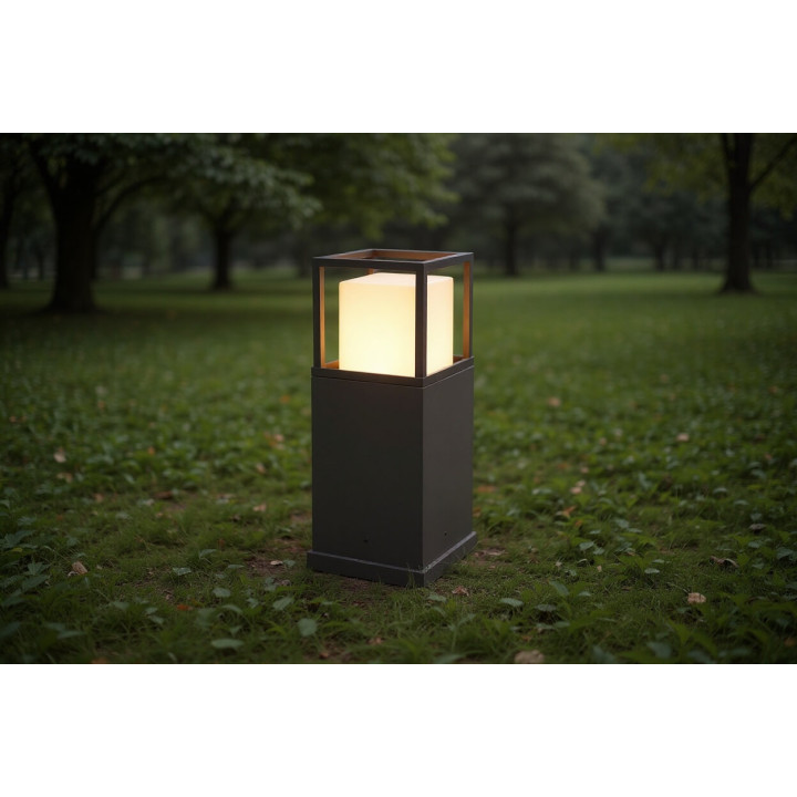 TRIO WITHAM lampa ogrodowa LED ze zmianą barwy światła IP54