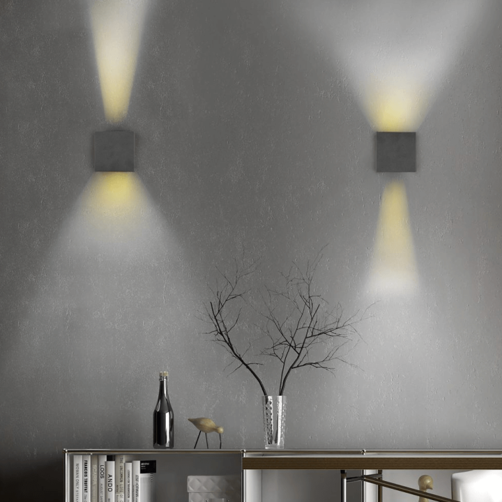 TRIO TALENT outdoor wall lamp, motion and twilight sensor
