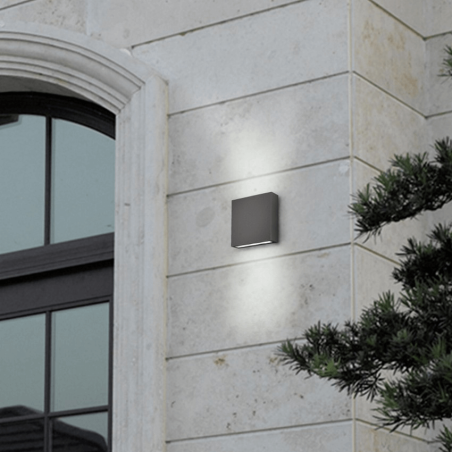 TRIO THAMES II square outdoor wall lamp IP54 up/down