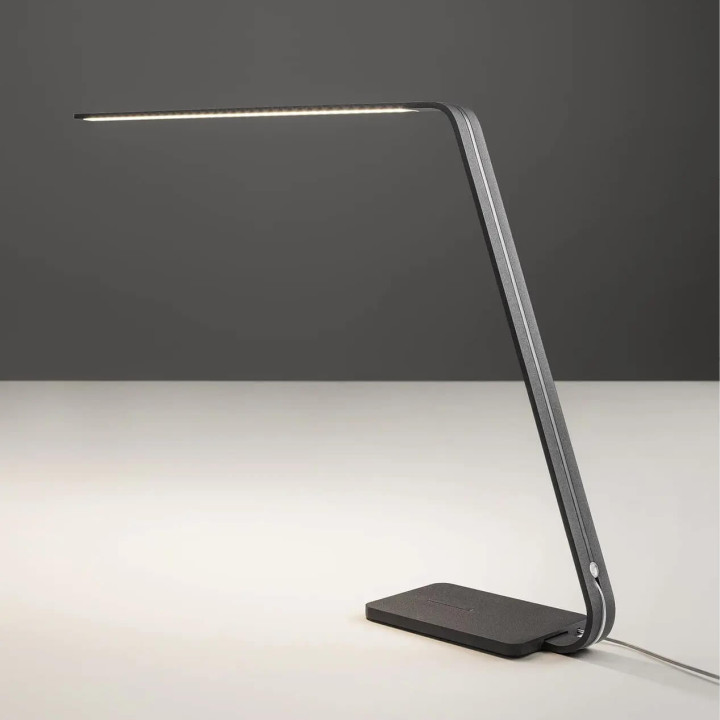 STILNOVO LAMA Tab 7112, 7113 table LED lamp 9W white, black 3000K