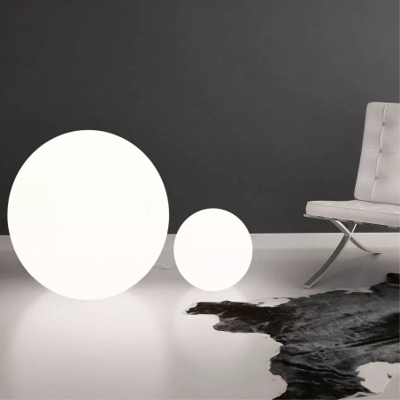 LINEA LIGHT OH! white globe lamp IP20/IP65, diameter 28–74cm E27 230V