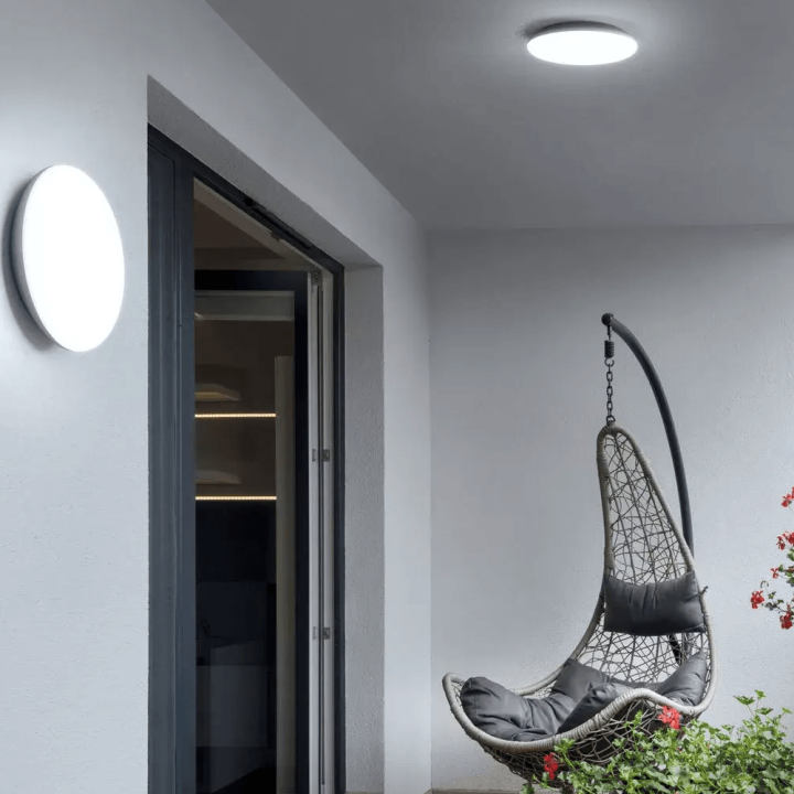LINEA LIGHT SWITCH zewnętrzna lampa sufitowa LED CCT 2700K-4000K IP54