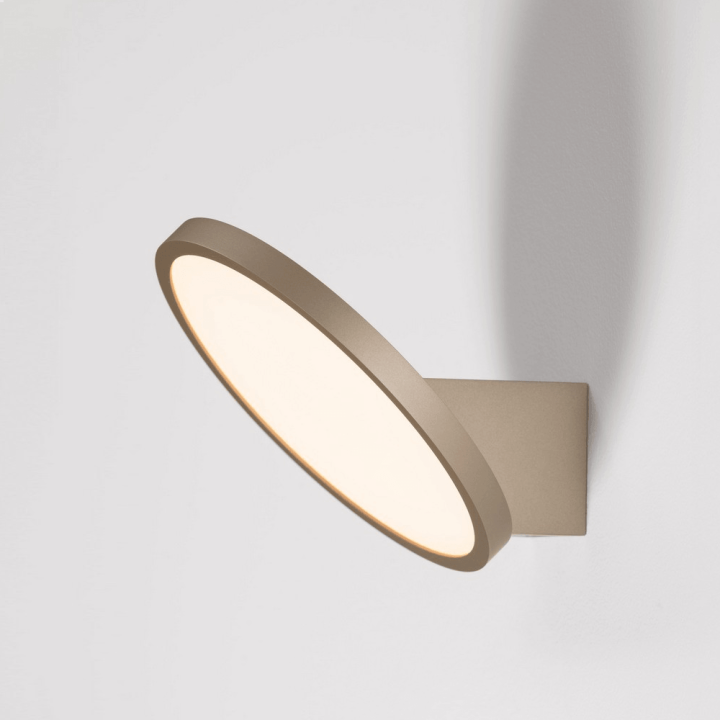 LUCES VALVER LE46209 LED wall lamp 8W with adjustable light color gold