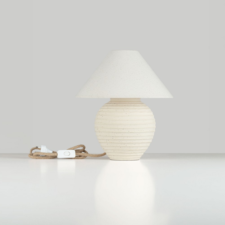 LUCES SILIA ceramiczna lampa stołowa z beżowym lnianym abażurem