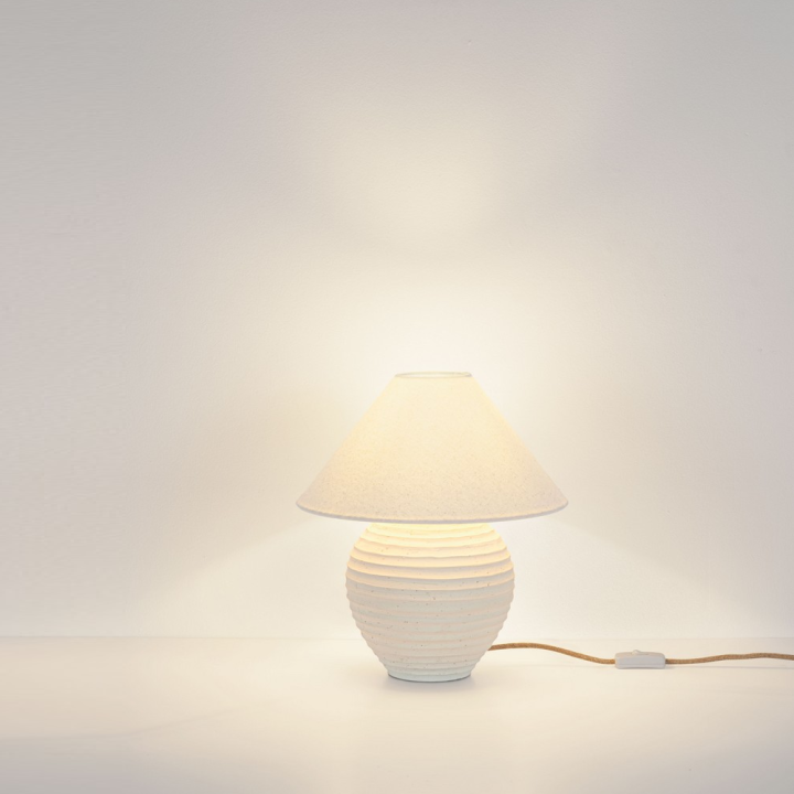 LUCES SILIA ceramiczna lampa stołowa z beżowym lnianym abażurem