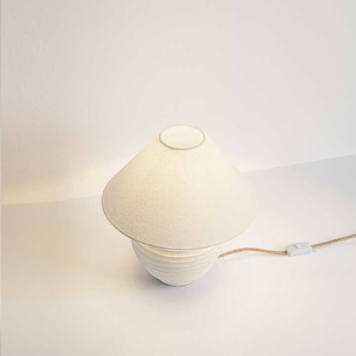 LUCES SILIA ceramiczna lampa stołowa z beżowym lnianym abażurem