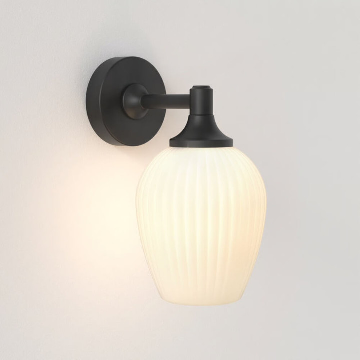 ASTRO LIBERTY WALL 1485001/2/3 tulip-shaped glass bathroom wall light