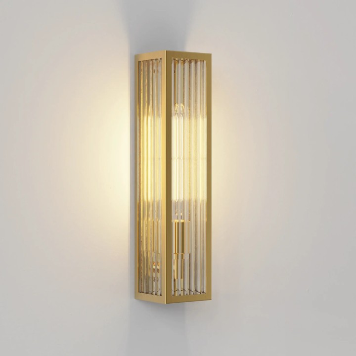 ASTRO Harvard Wall 1402020/1 elegant rectangular IP44 wall light