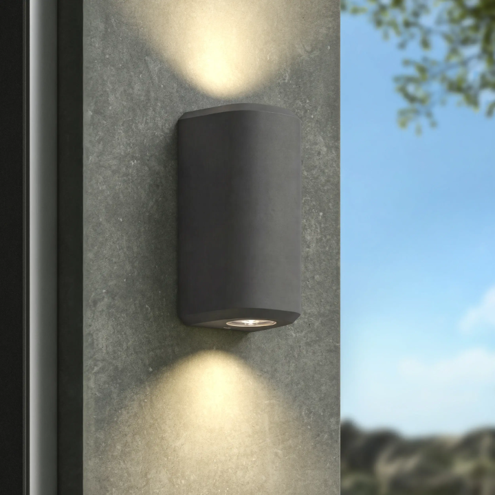 Astro Brixham Twin concrete wall light, IP44, up/down lighting, 2xGU10