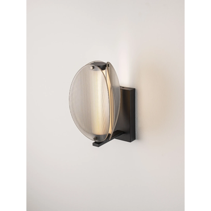 LUCES NOIR 9W 3000K LED wall lamp with a smoked glass shade