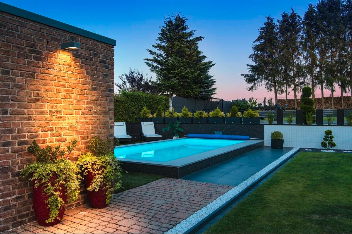 outdoor wall lamp shining downwards