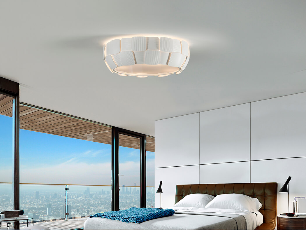 nowoczesny biały plafon do sypialni