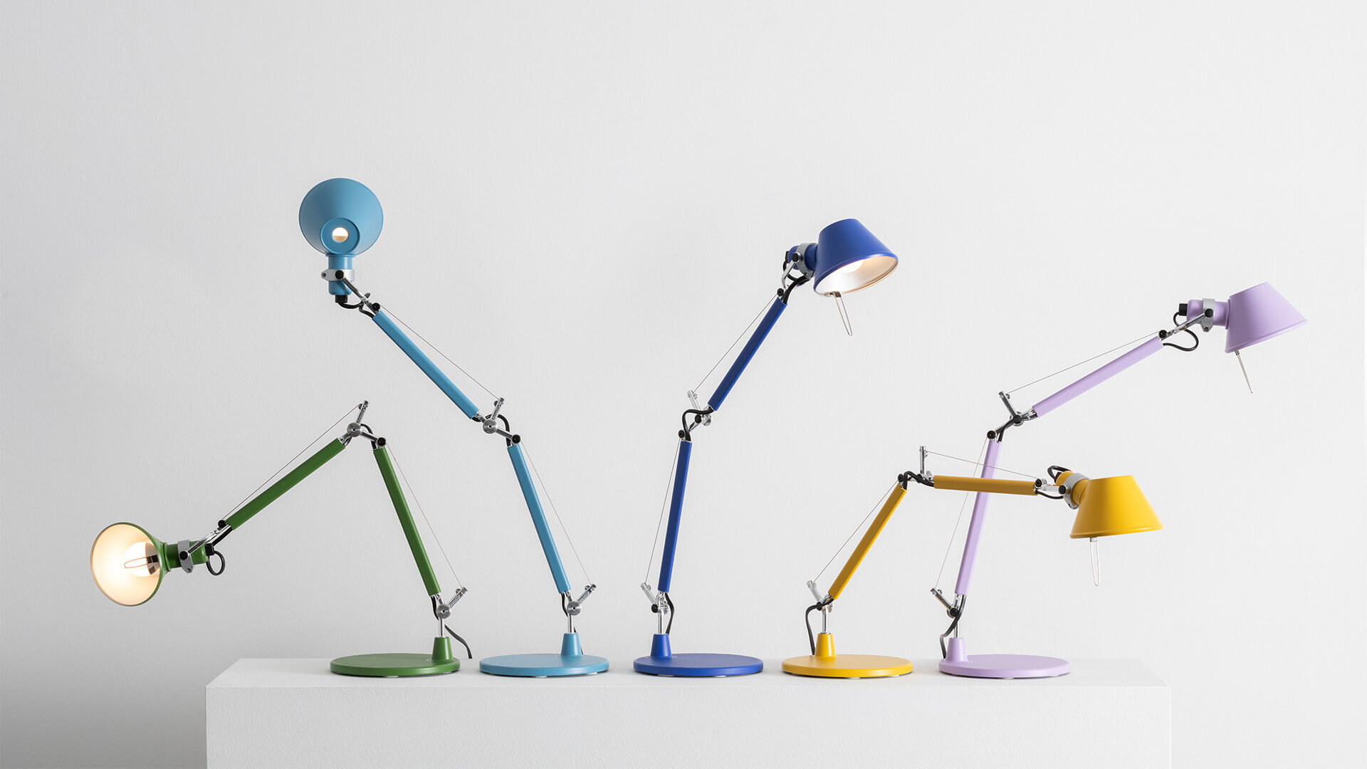 adjustable LED desk lamps