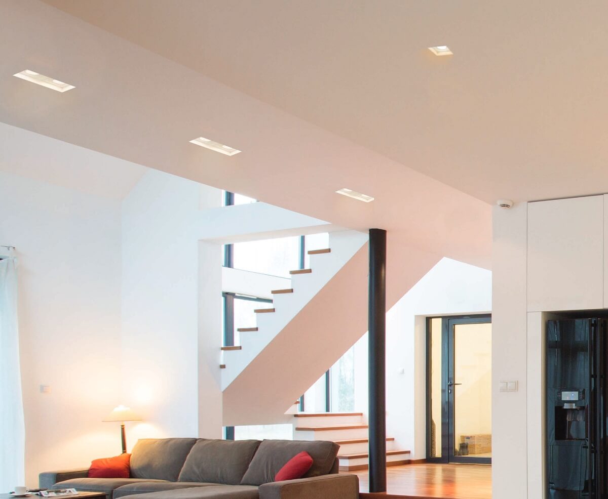 Recessed luminaires in the living room