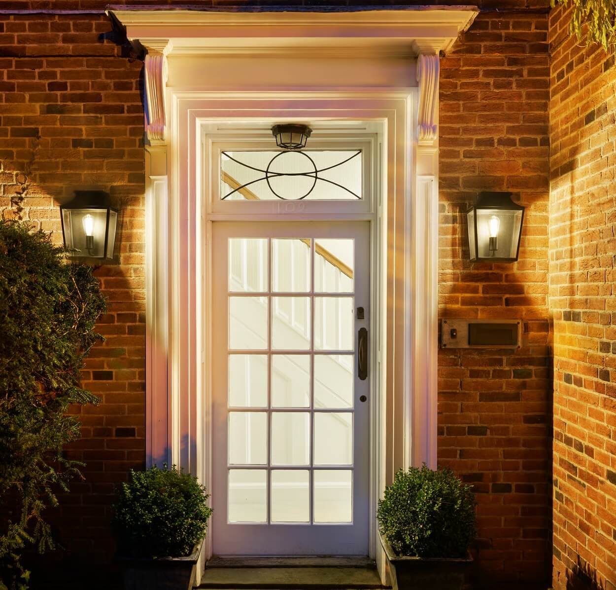 oświetlenie ogrodowe zewnętrzne w stylu retro