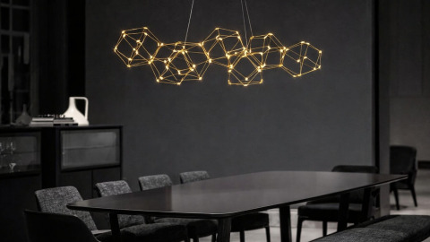 Lampa wisząca LED złota &ndash; jak światło buduje elegancję