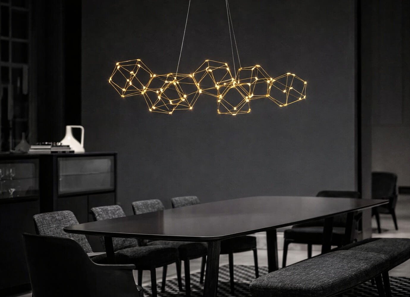 Lampa wisząca LED złota – jak światło buduje elegancję Lampa wisząca LED złota – jak światło buduje elegancję