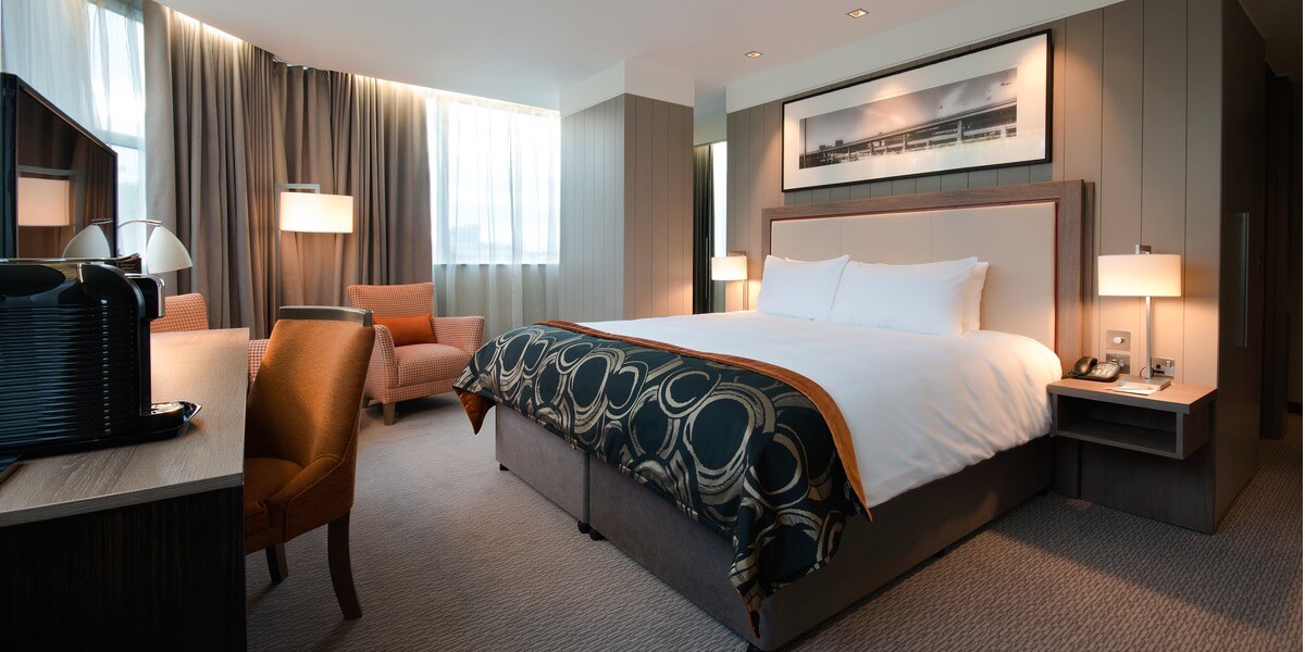 LED lighting in a hotel room-what to use