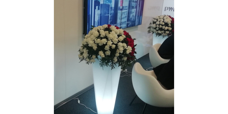 Niebanalne pomysły na oświetlenie - donice LED